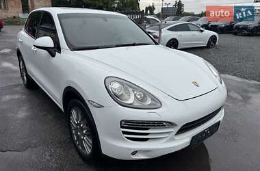 Внедорожник / Кроссовер Porsche Cayenne 2014 в 