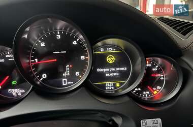 Внедорожник / Кроссовер Porsche Cayenne 2014 в 