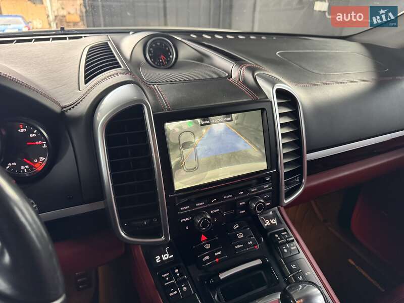 Внедорожник / Кроссовер Porsche Cayenne 2014 в Тернополе