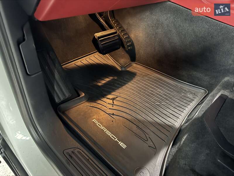 Внедорожник / Кроссовер Porsche Cayenne 2014 в Тернополе
