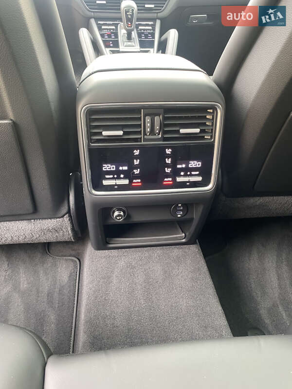 Внедорожник / Кроссовер Porsche Cayenne 2023 в Чернигове фото 38 Внедорожник / Кроссовер Porsche Cayenne 2023 в Чернигове