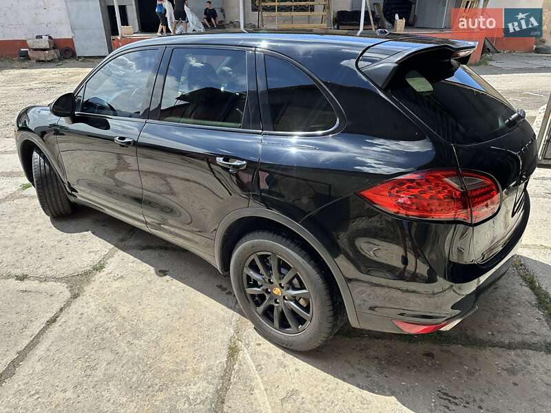 Внедорожник / Кроссовер Porsche Cayenne 2010 в Одессе