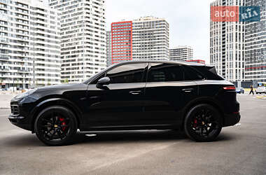 Внедорожник / Кроссовер Porsche Cayenne 2019 в 