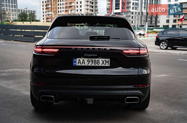 Внедорожник / Кроссовер Porsche Cayenne 2019 в 