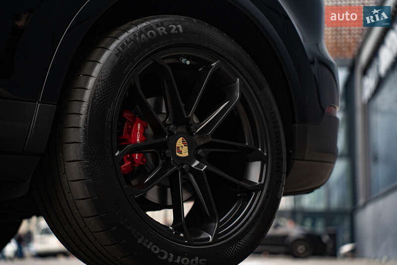 Позашляховик / Кросовер Porsche Cayenne 2019 в Києві