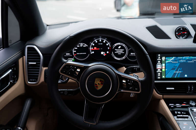 Позашляховик / Кросовер Porsche Cayenne 2019 в Києві