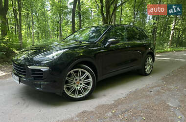 Внедорожник / Кроссовер Porsche Cayenne 2017 в Хмельницком