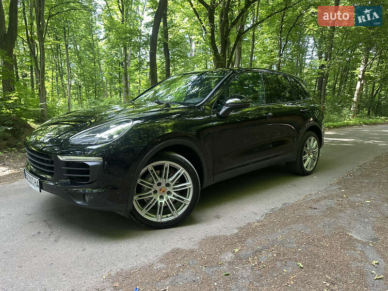 Позашляховик / Кросовер Porsche Cayenne 2017 в 