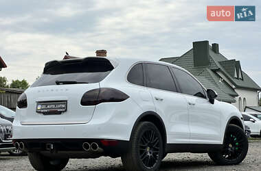Внедорожник / Кроссовер Porsche Cayenne 2014 в 