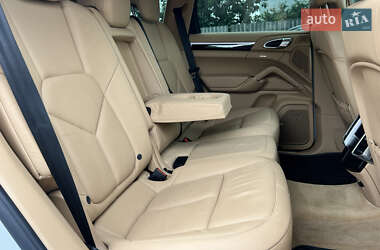 Внедорожник / Кроссовер Porsche Cayenne 2014 в 