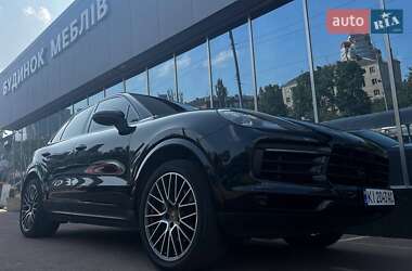 Внедорожник / Кроссовер Porsche Cayenne 2020 в 