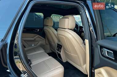 Внедорожник / Кроссовер Porsche Cayenne 2020 в 