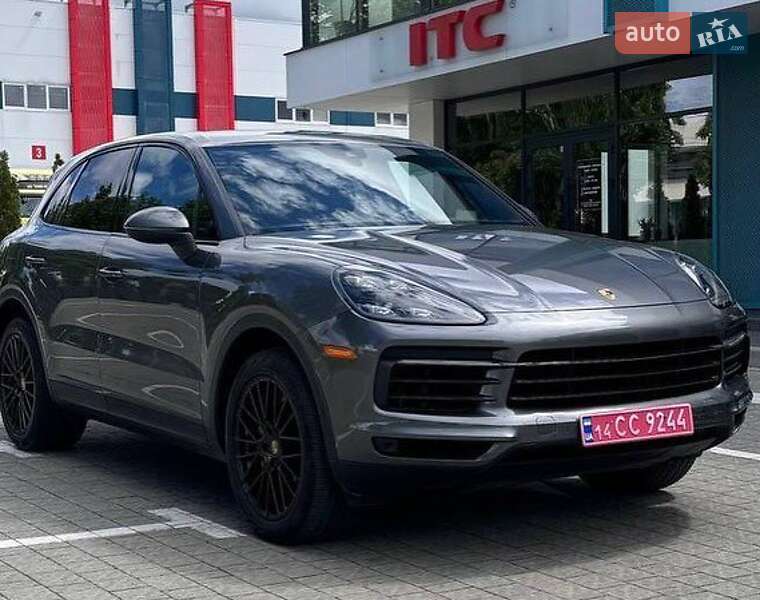 Позашляховик / Кросовер Porsche Cayenne 2019 в Львові