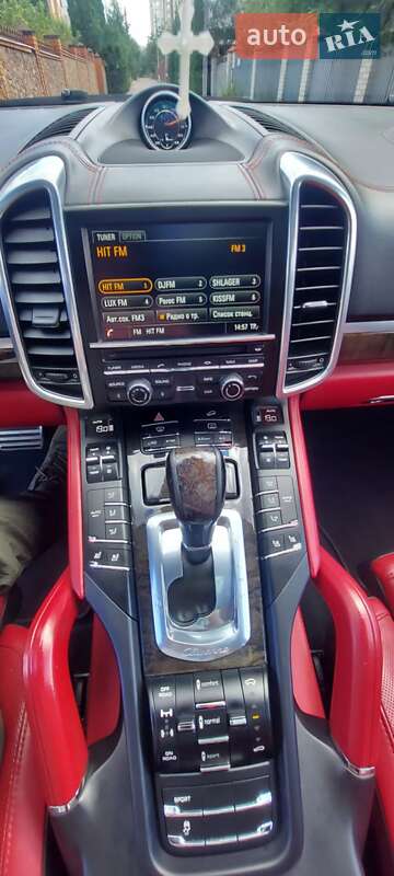 Позашляховик / Кросовер Porsche Cayenne 2013 в Києві