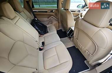 Внедорожник / Кроссовер Porsche Cayenne 2013 в 