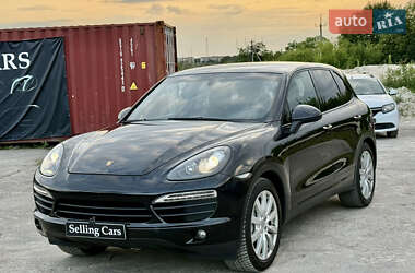 Позашляховик / Кросовер Porsche Cayenne 2011 в 