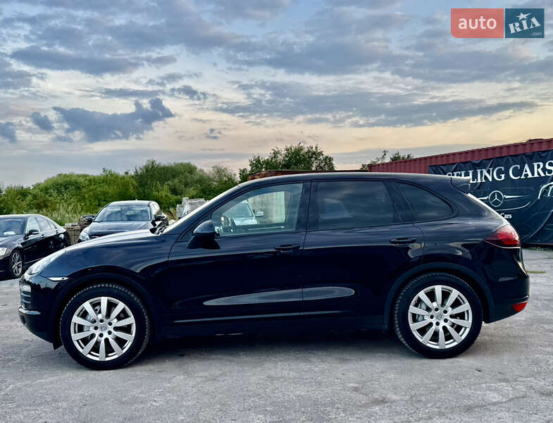 Позашляховик / Кросовер Porsche Cayenne 2011 в Рівному