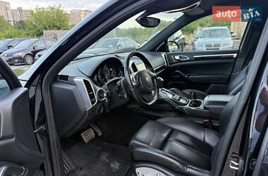 Позашляховик / Кросовер Porsche Cayenne 2011 в 