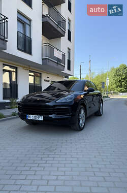 Внедорожник / Кроссовер Porsche Cayenne 2019 в 