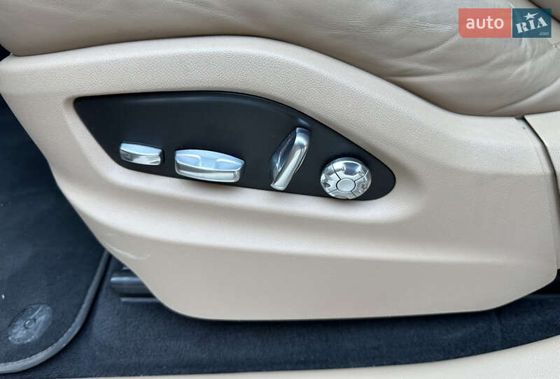 Внедорожник / Кроссовер Porsche Cayenne 2019 в Львове