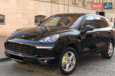 Позашляховик / Кросовер Porsche Cayenne 2015 в Одесі