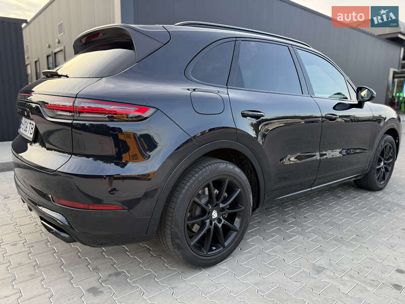 Позашляховик / Кросовер Porsche Cayenne 2019 в Одесі