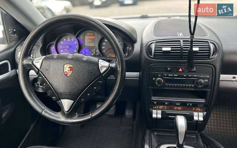 Внедорожник / Кроссовер Porsche Cayenne 2005 в Черновцах