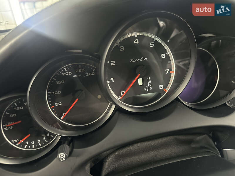Внедорожник / Кроссовер Porsche Cayenne 2011 в Умани