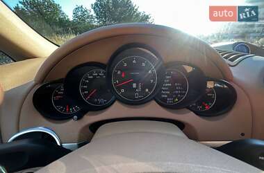 Внедорожник / Кроссовер Porsche Cayenne 2013 в 