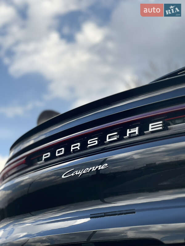 Внедорожник / Кроссовер Porsche Cayenne 2023 в Виннице