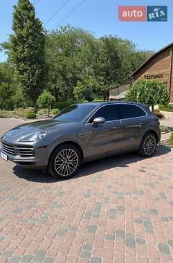 Позашляховик / Кросовер Porsche Cayenne 2019 в Павлограді