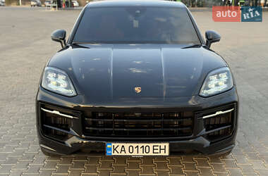 Внедорожник / Кроссовер Porsche Cayenne 2023 в 