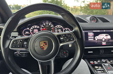Внедорожник / Кроссовер Porsche Cayenne 2018 в 