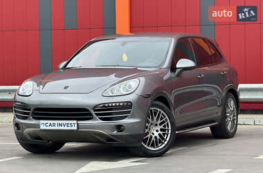 Позашляховик / Кросовер Porsche Cayenne 2012 в 