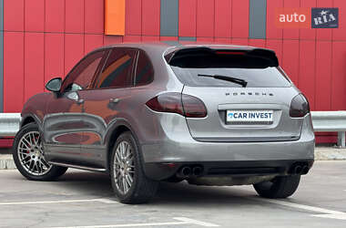 Позашляховик / Кросовер Porsche Cayenne 2012 в 