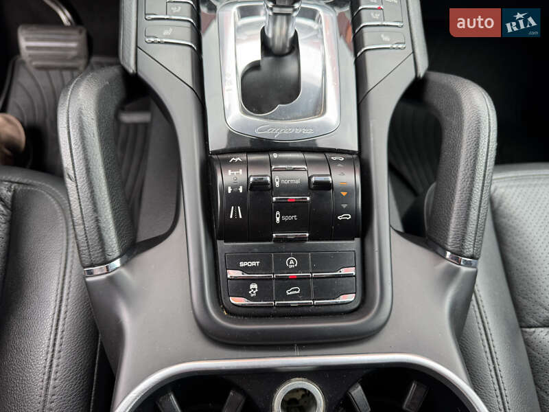 Внедорожник / Кроссовер Porsche Cayenne 2012 в Киеве фото 35 Внедорожник / Кроссовер Porsche Cayenne 2012 в Киеве