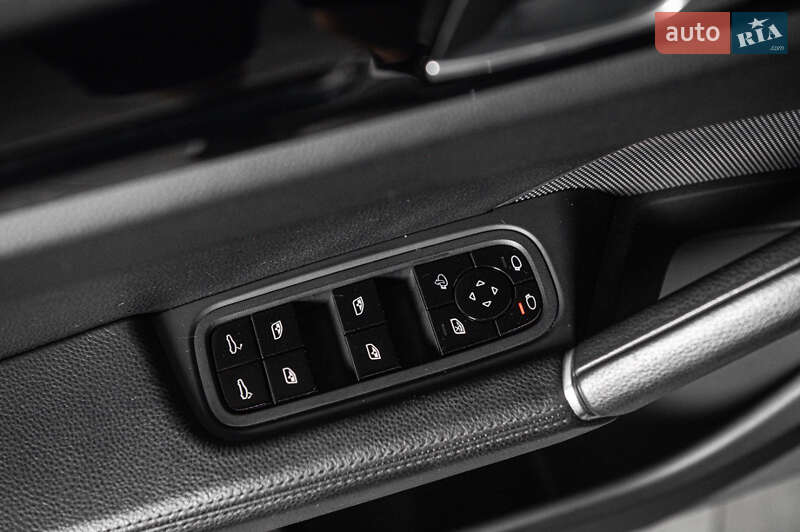 Позашляховик / Кросовер Porsche Cayenne 2018 в Одесі