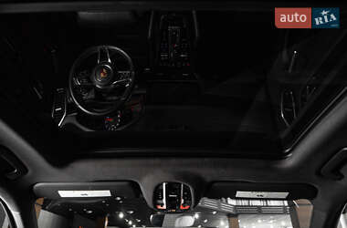 Внедорожник / Кроссовер Porsche Cayenne 2018 в 