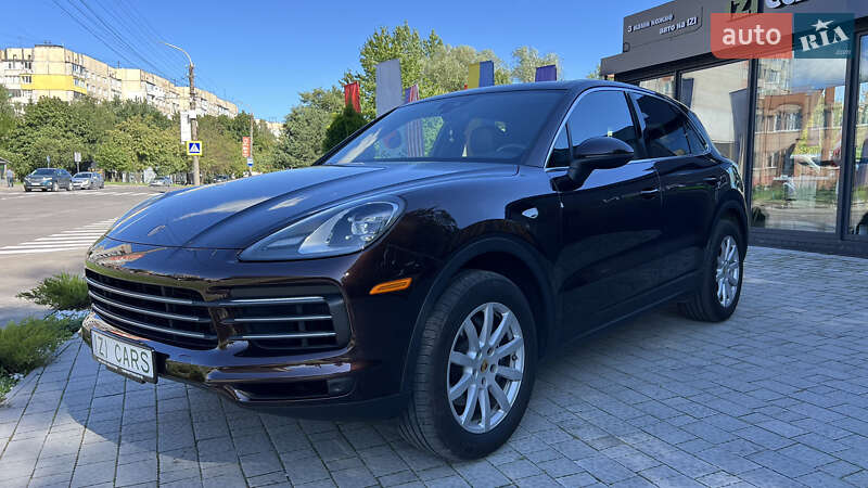 Позашляховик / Кросовер Porsche Cayenne 2018 в Львові
