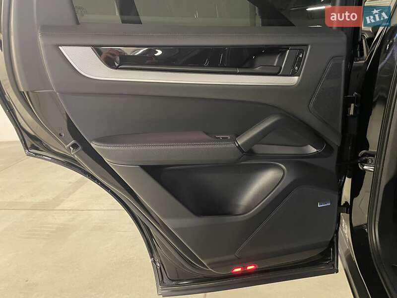 Внедорожник / Кроссовер Porsche Cayenne 2023 в Киеве фото 29 Внедорожник / Кроссовер Porsche Cayenne 2023 в Киеве