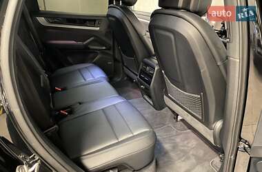 Внедорожник / Кроссовер Porsche Cayenne 2023 в 