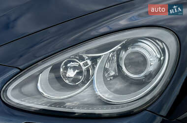 Позашляховик / Кросовер Porsche Cayenne 2012 в 