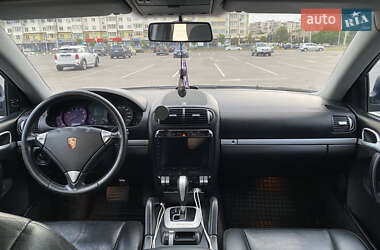 Внедорожник / Кроссовер Porsche Cayenne 2005 в 