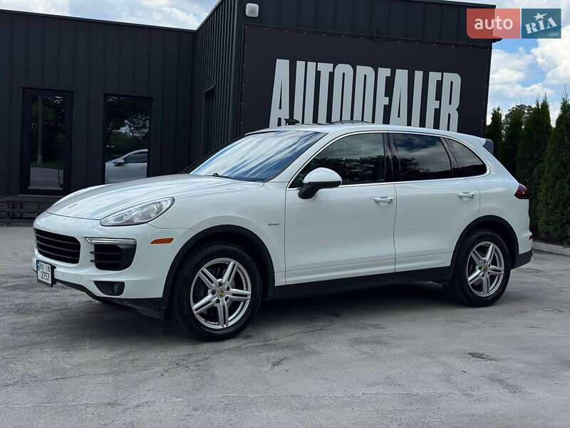 Позашляховик / Кросовер Porsche Cayenne 2015 в Кам'янець-Подільському