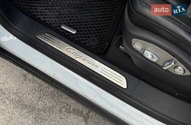 Внедорожник / Кроссовер Porsche Cayenne 2015 в 