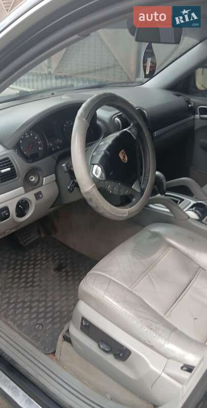Внедорожник / Кроссовер Porsche Cayenne 2004 в Одессе