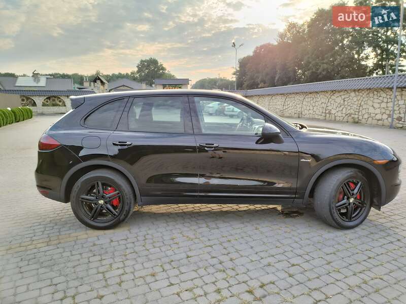 Внедорожник / Кроссовер Porsche Cayenne 2013 в Львове