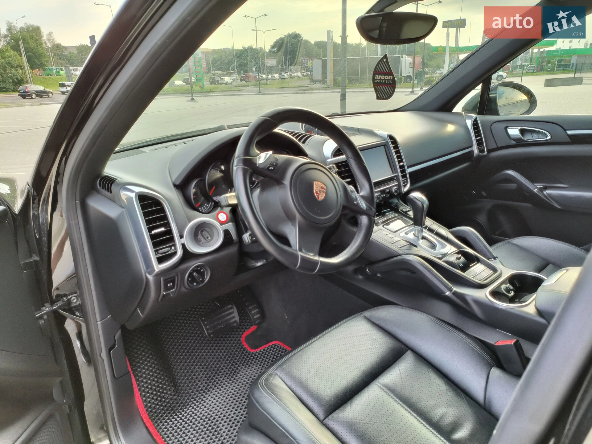 2013 Porsche Cayenne - мініатюра 22
