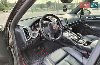 Позашляховик / Кросовер Porsche Cayenne 2013 в 