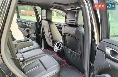 Позашляховик / Кросовер Porsche Cayenne 2013 в 
